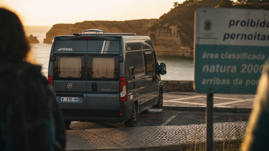 Camping car au Portugal : parking côtier et règle des 48h